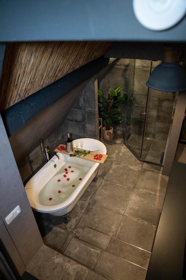 Vakantiehuisje Tol Oost Werkendam Buitenkant foto